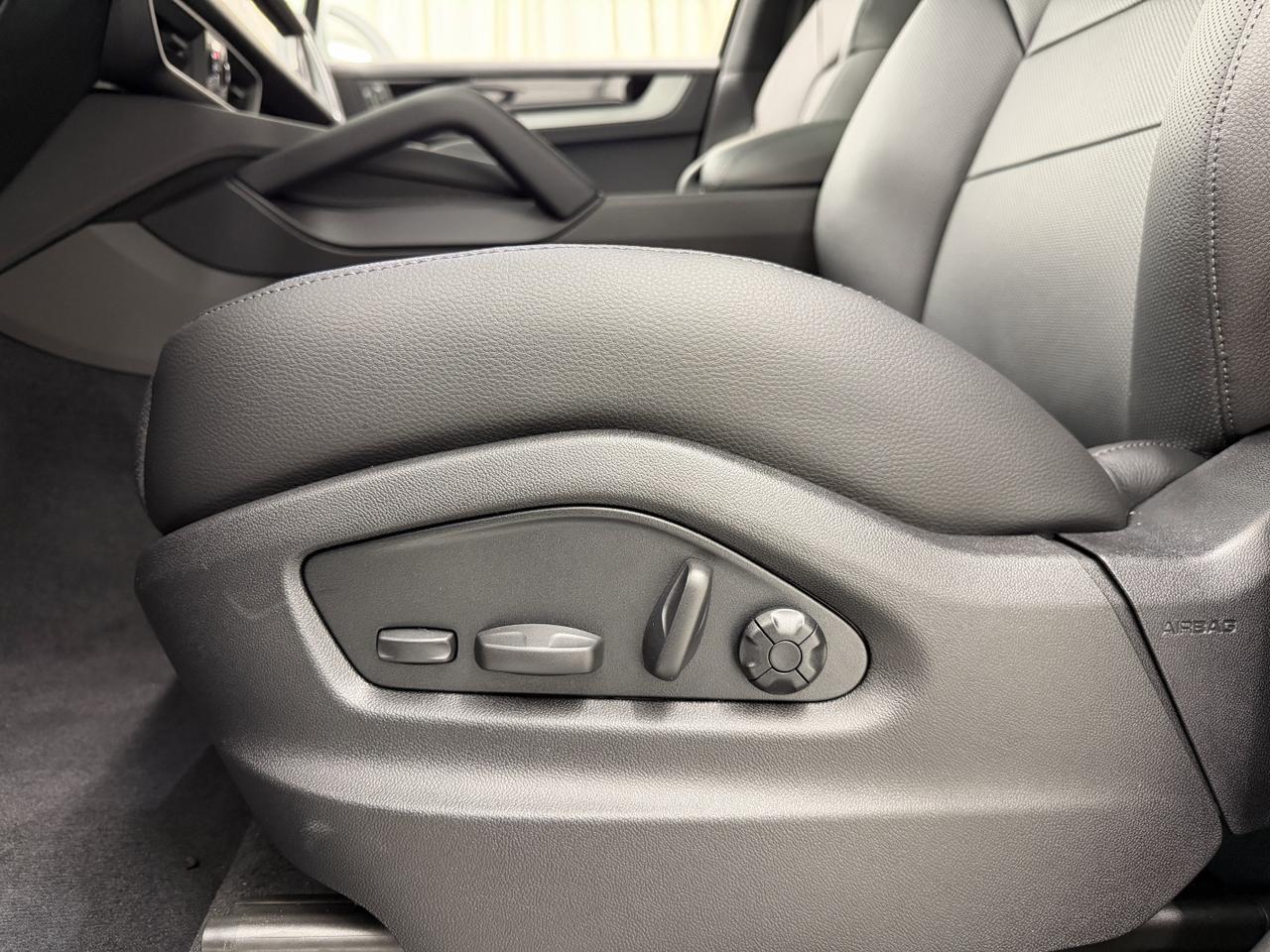 2026 Porsche Cayenne S E-Hybrid Newark DE