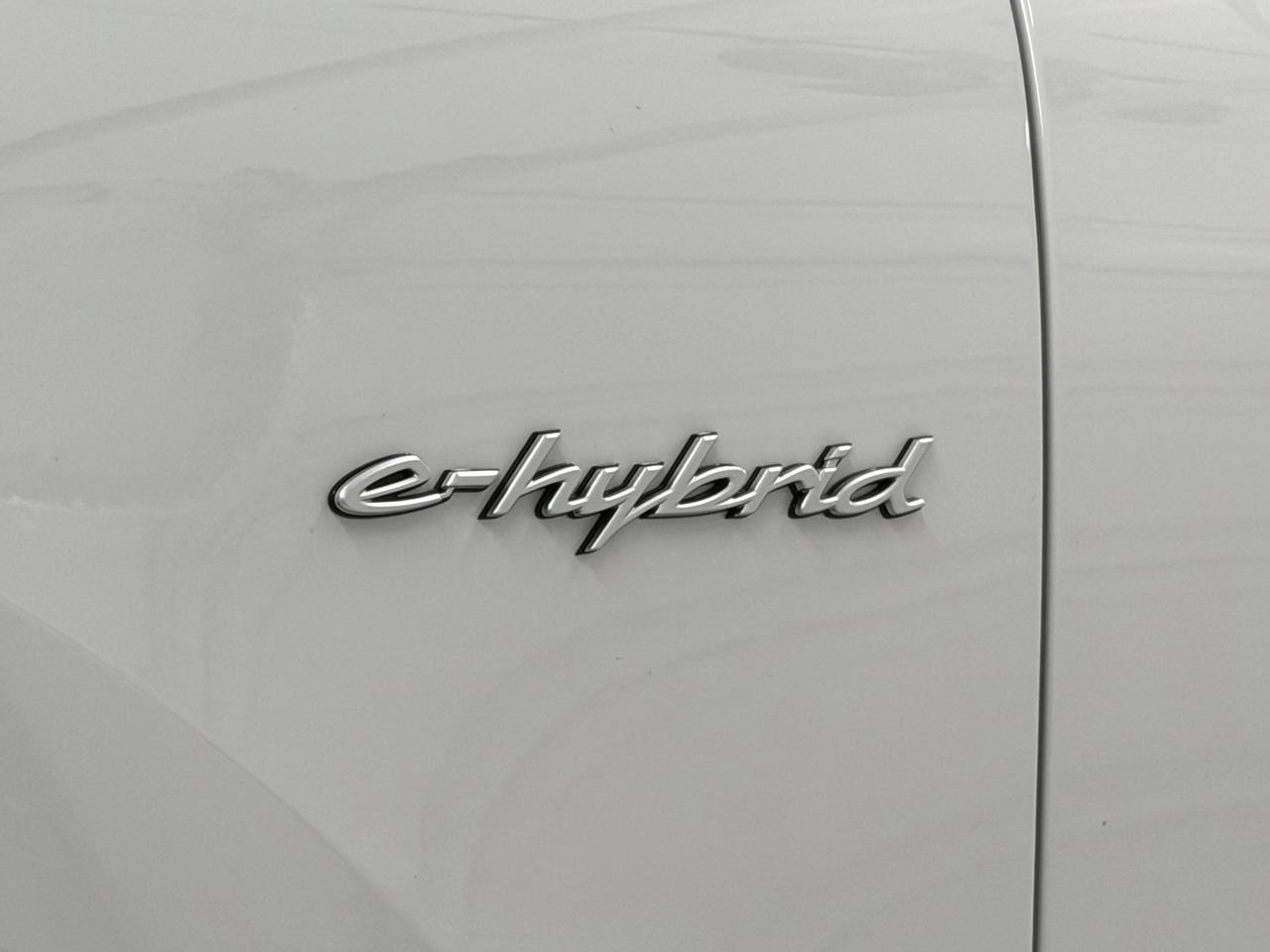 2026 Porsche Cayenne S E-Hybrid Newark DE