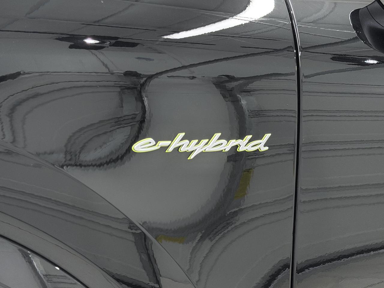 2026 Porsche Cayenne S E-Hybrid Newark DE