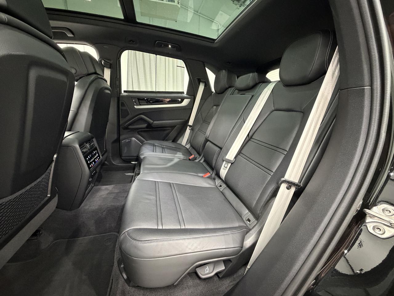 2026 Porsche Cayenne S E-Hybrid Newark DE