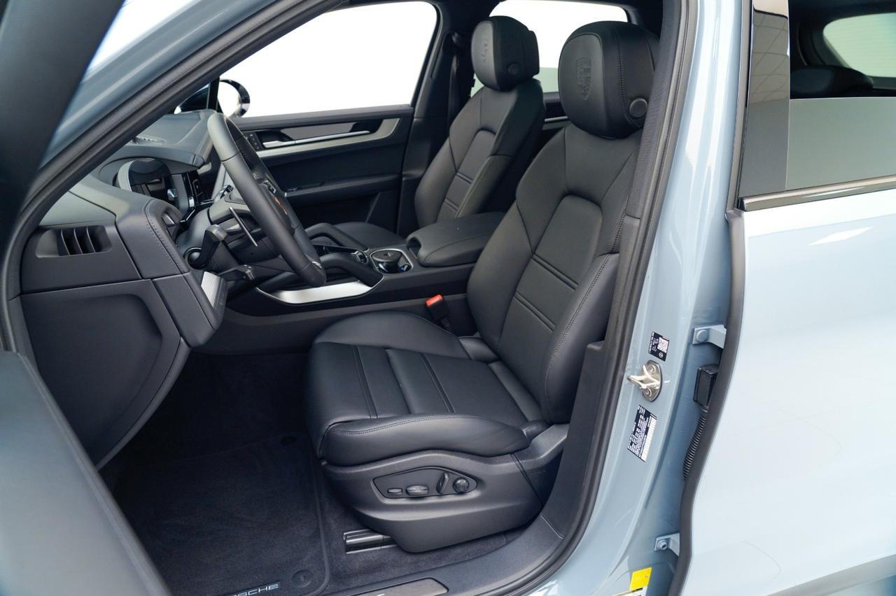 2026 Porsche Cayenne S E-Hybrid Pompano Beach FL