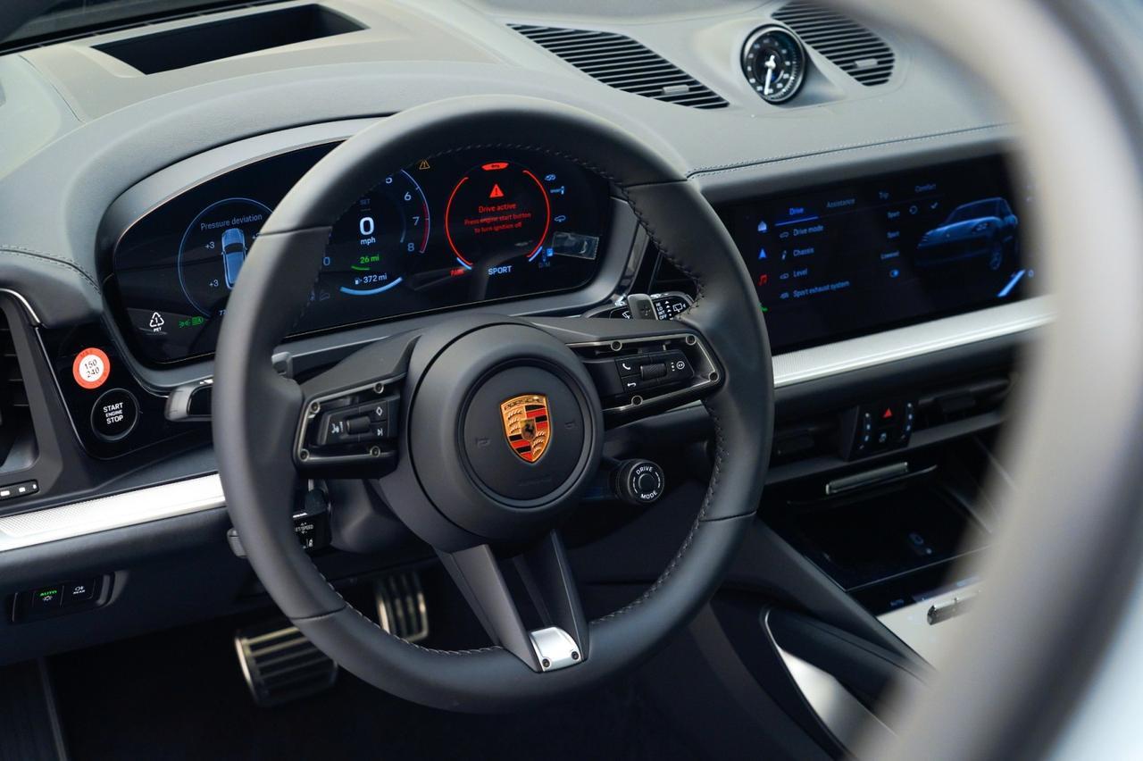 2026 Porsche Cayenne S E-Hybrid Pompano Beach FL