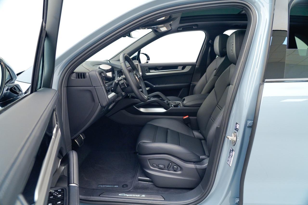 2026 Porsche Cayenne S E-Hybrid Pompano Beach FL