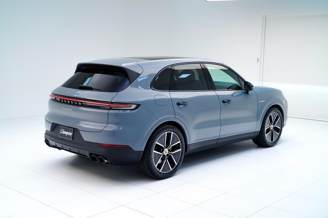 2026 Porsche Cayenne S E-Hybrid Pompano Beach FL