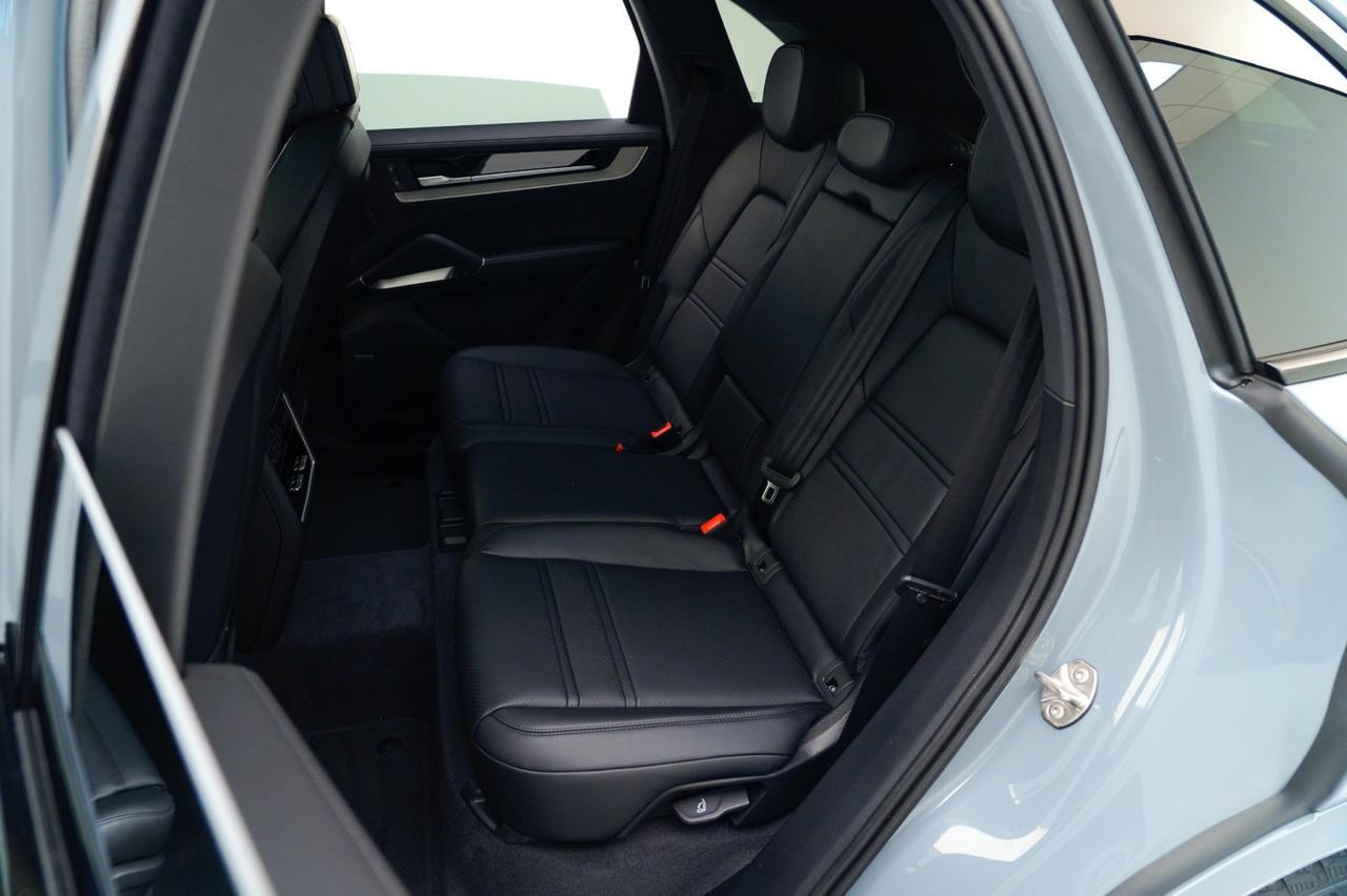 2026 Porsche Cayenne S E-Hybrid Pompano Beach FL