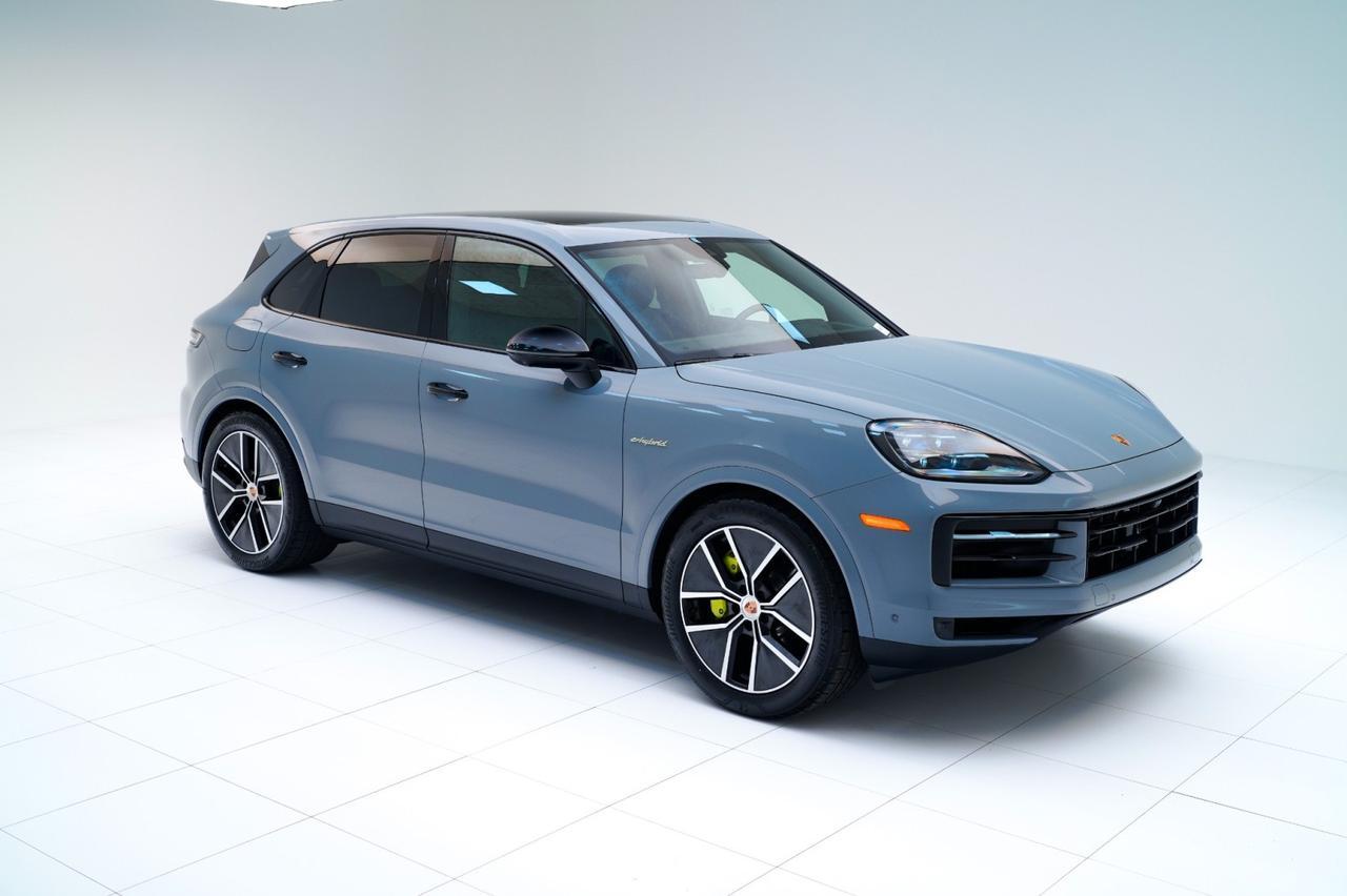 2026 Porsche Cayenne S E-Hybrid Pompano Beach FL