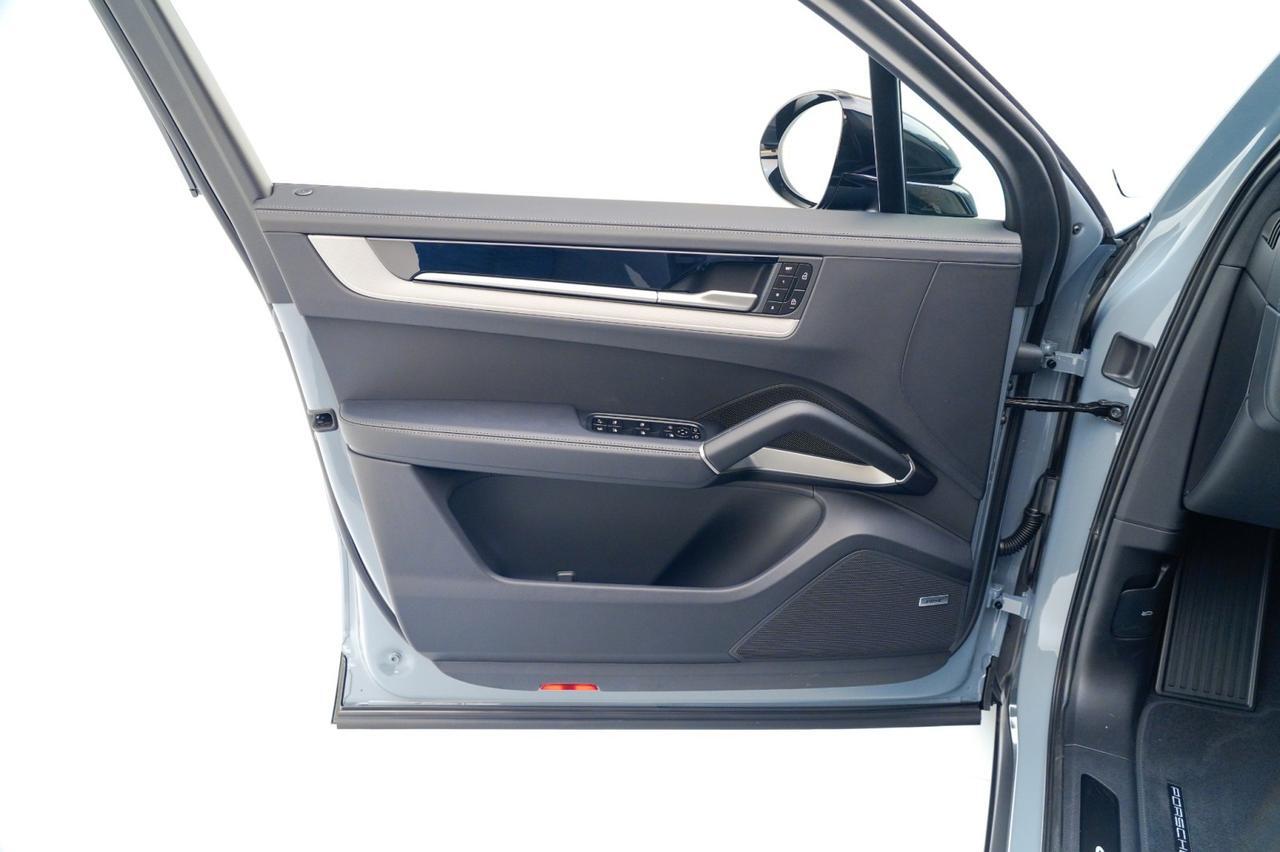 2026 Porsche Cayenne S E-Hybrid Pompano Beach FL