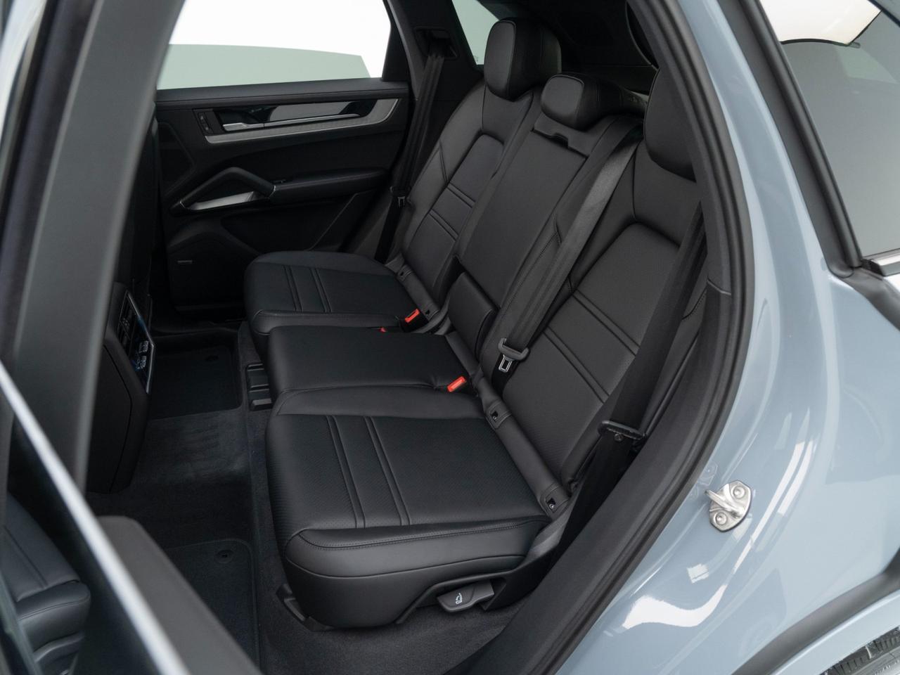 2026 Porsche Cayenne S E-Hybrid Pompano Beach FL