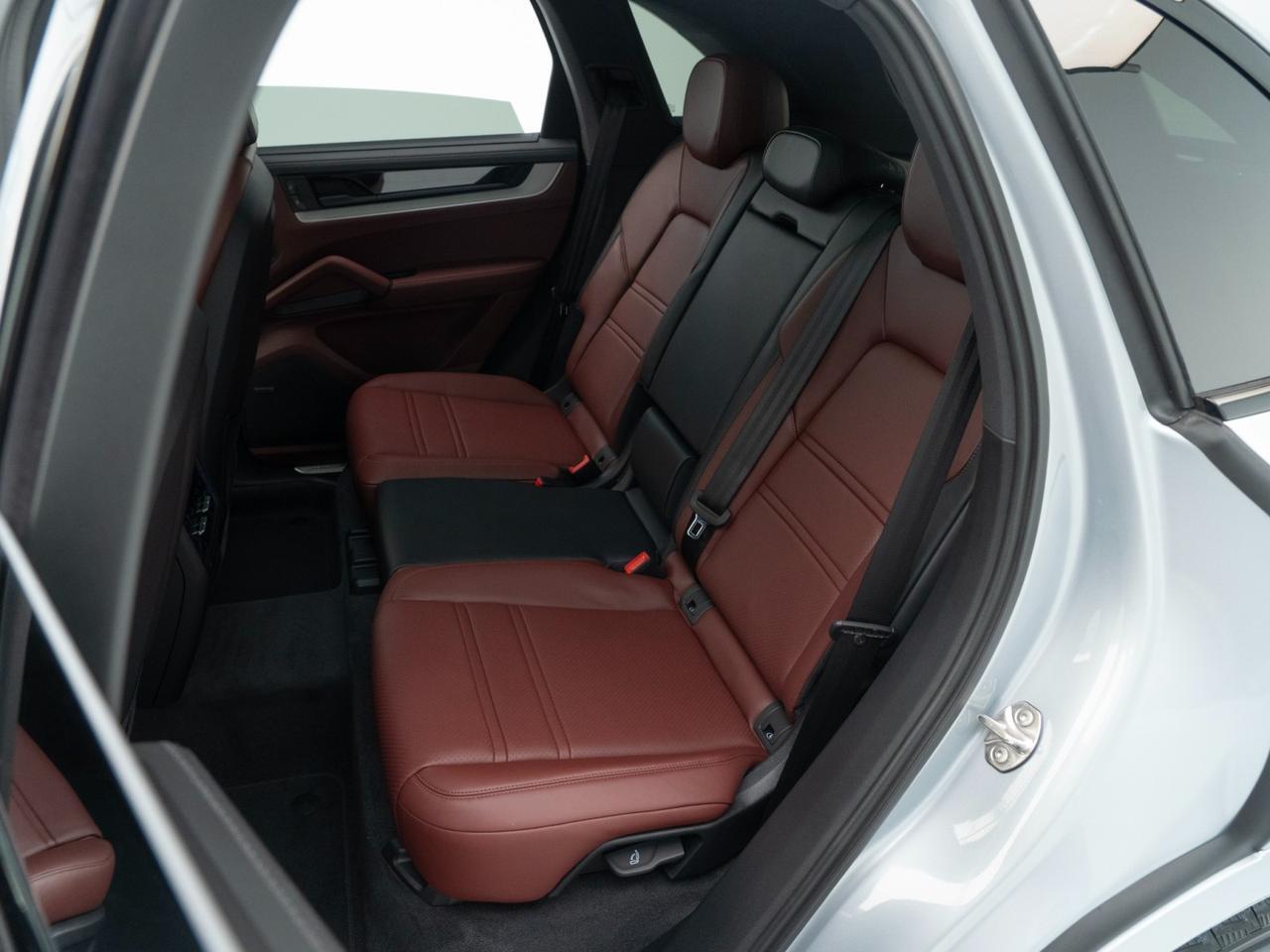 2026 Porsche Cayenne S E-Hybrid Pompano Beach FL