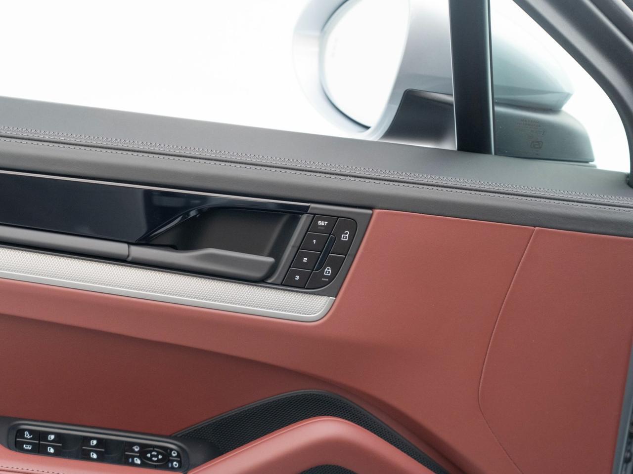2026 Porsche Cayenne S E-Hybrid Pompano Beach FL