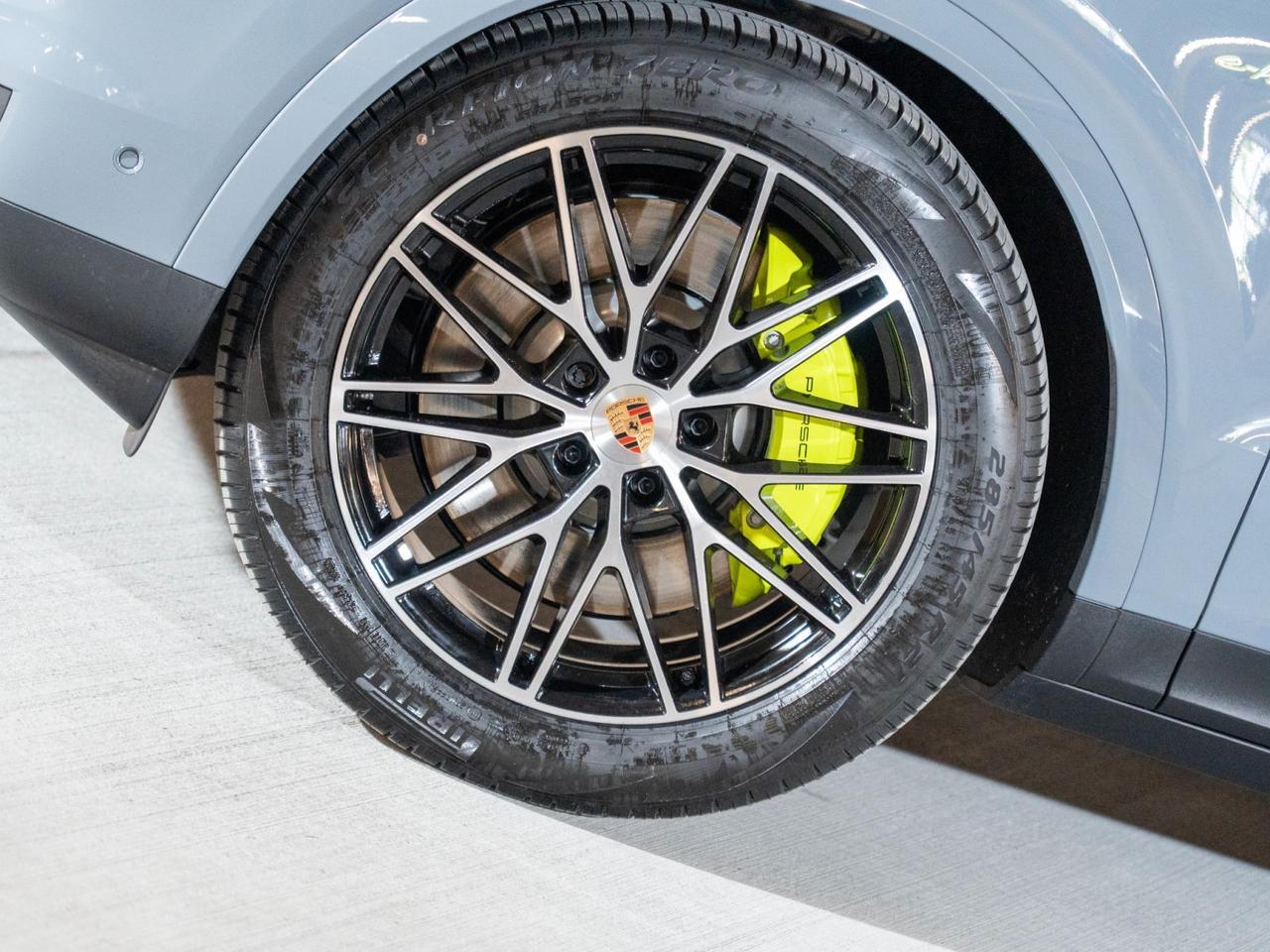 2026 Porsche Cayenne S E-Hybrid Pompano Beach FL