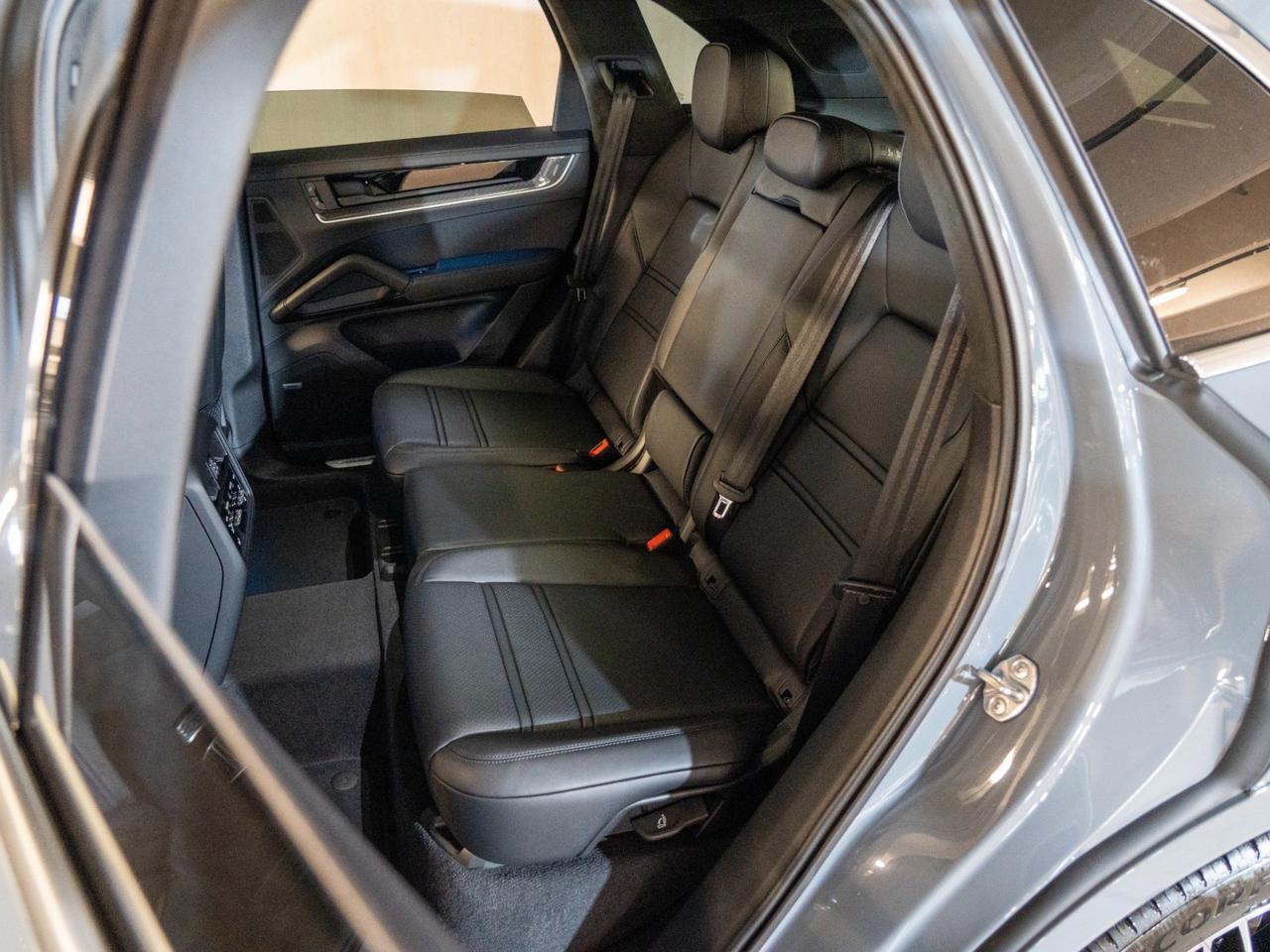2026 Porsche Cayenne S E-Hybrid Pompano Beach FL