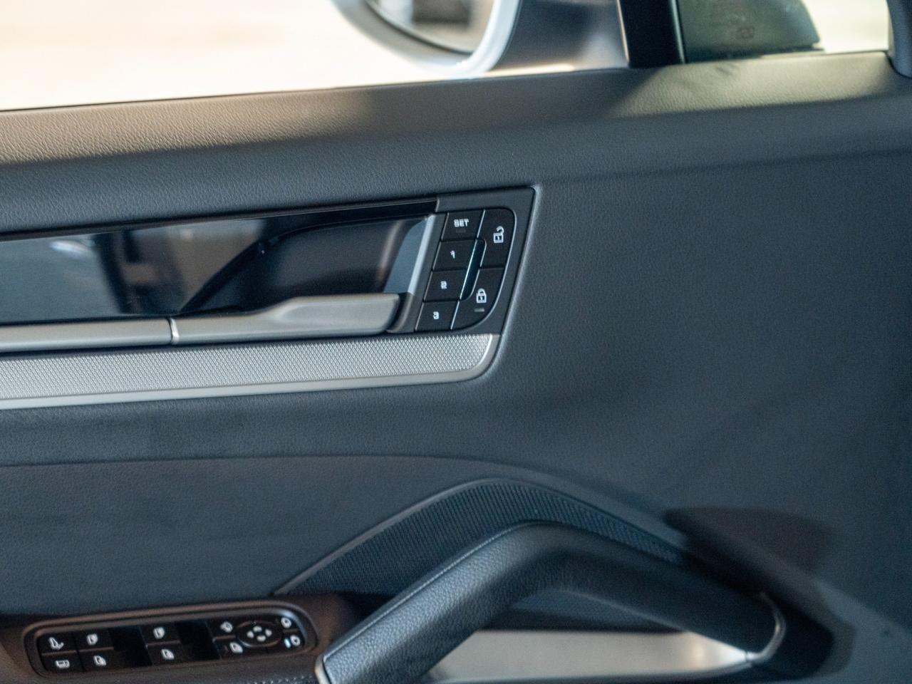 2026 Porsche Cayenne S E-Hybrid Pompano Beach FL