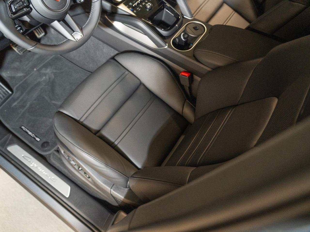 2026 Porsche Cayenne S E-Hybrid Pompano Beach FL