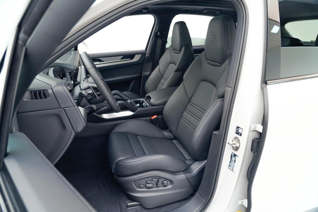 2026 Porsche Cayenne S E-Hybrid Pompano Beach FL