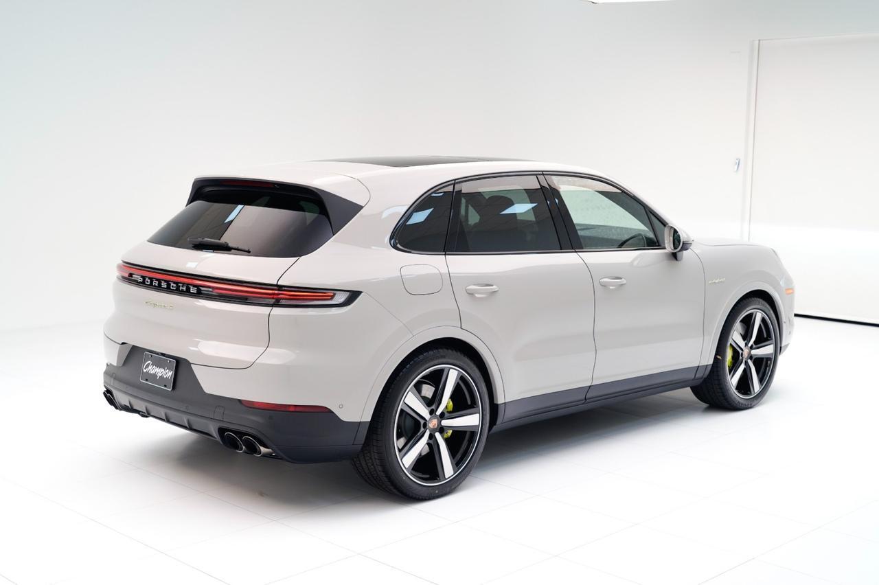2026 Porsche Cayenne S E-Hybrid Pompano Beach FL