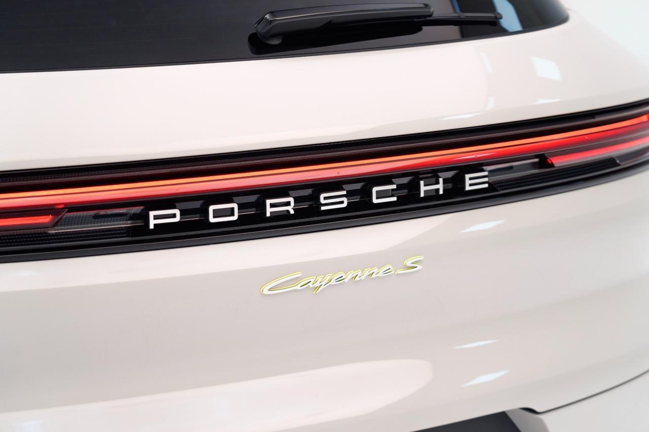 2026 Porsche Cayenne S E-Hybrid Pompano Beach FL