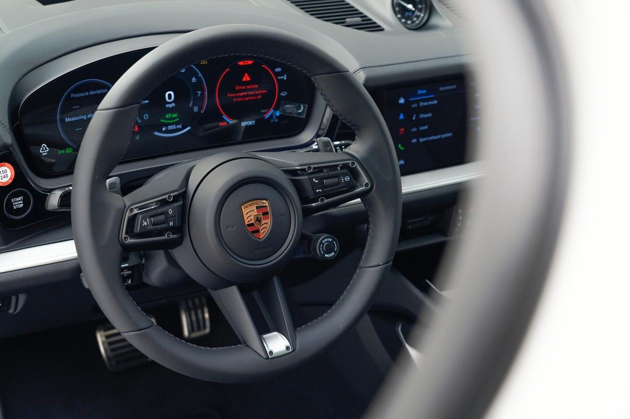 2026 Porsche Cayenne S E-Hybrid Pompano Beach FL