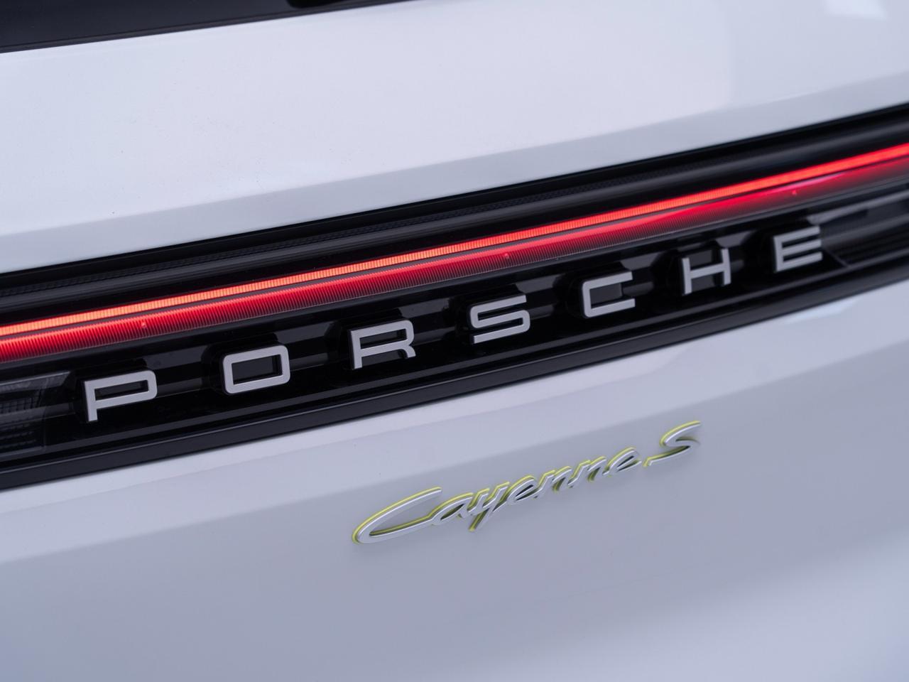 2026 Porsche Cayenne S E-Hybrid Pompano Beach FL