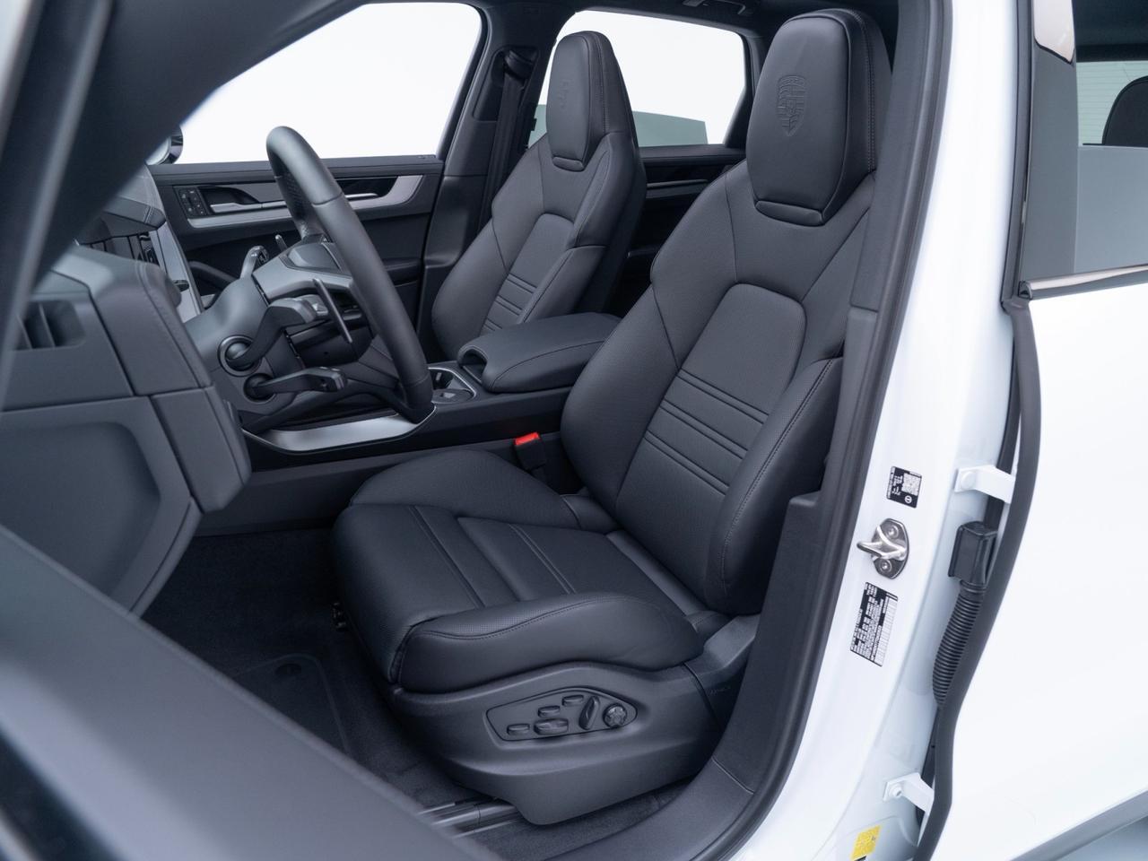 2026 Porsche Cayenne S E-Hybrid Pompano Beach FL