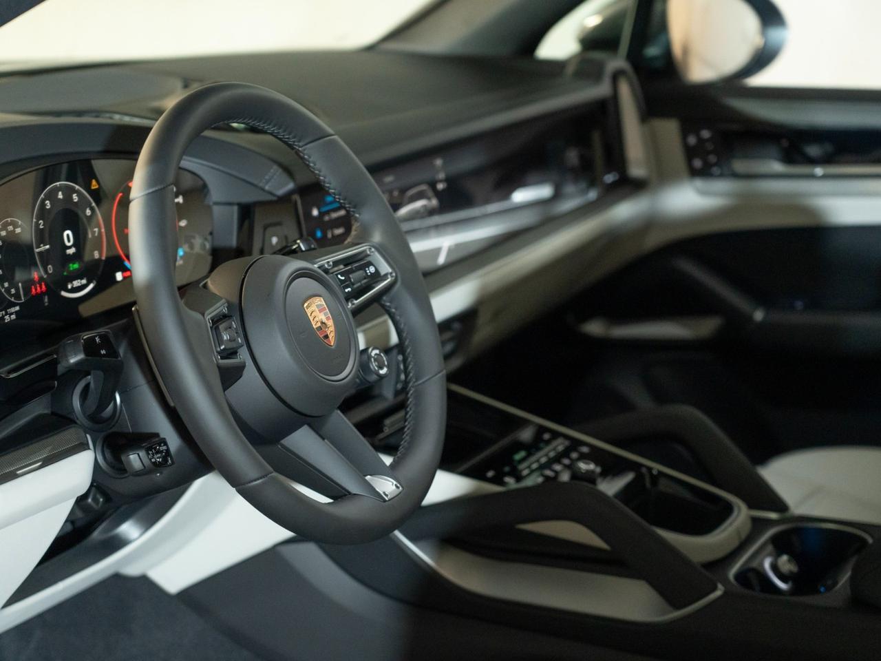 2026 Porsche Cayenne S E-Hybrid Pompano Beach FL