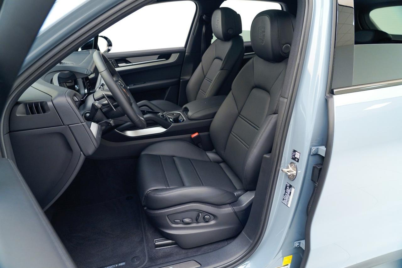 2026 Porsche Cayenne S E-Hybrid Pompano Beach FL