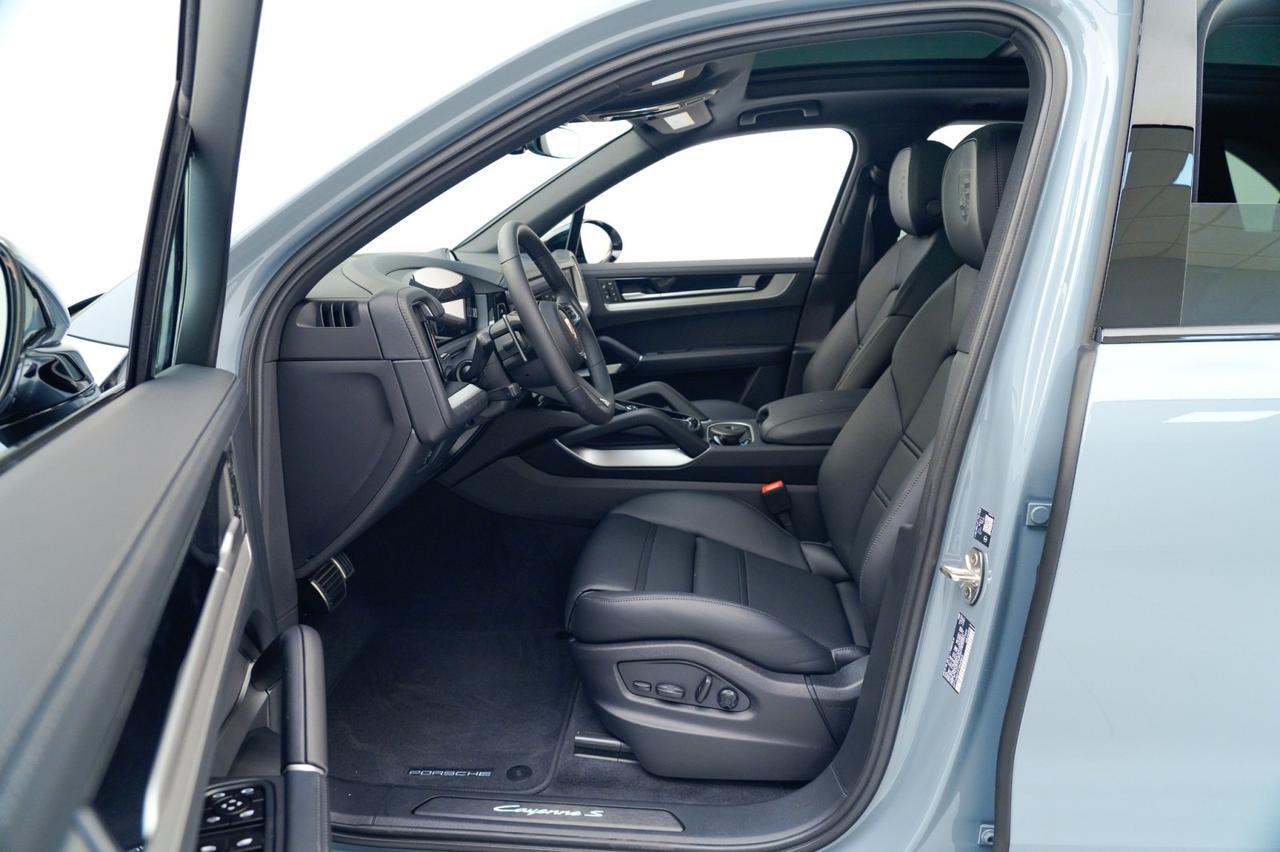 2026 Porsche Cayenne S E-Hybrid Pompano Beach FL