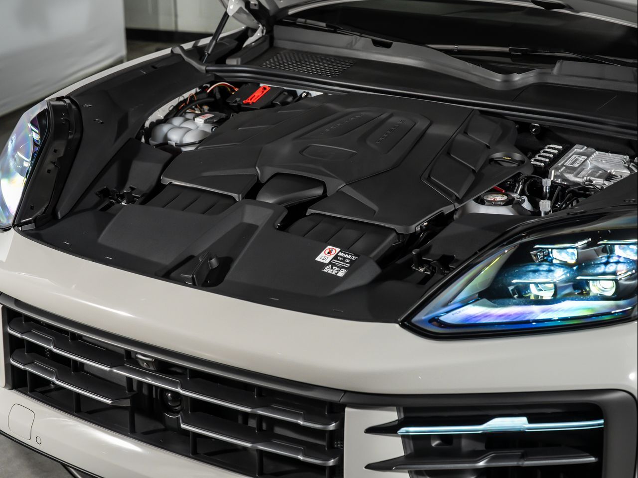 2026 Porsche Cayenne S E-Hybrid Santa Clarita CA