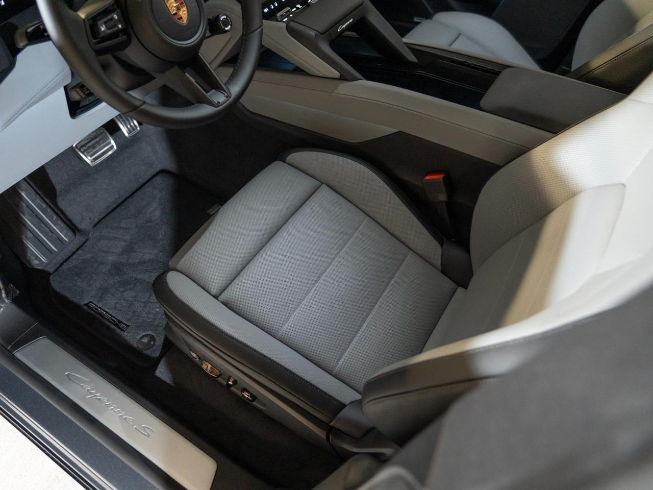 2026 Porsche Cayenne S Electric Pompano Beach FL