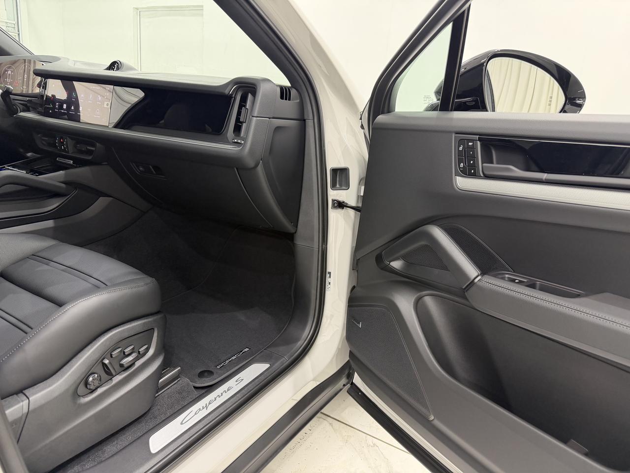 2026 Porsche Cayenne S Newark DE