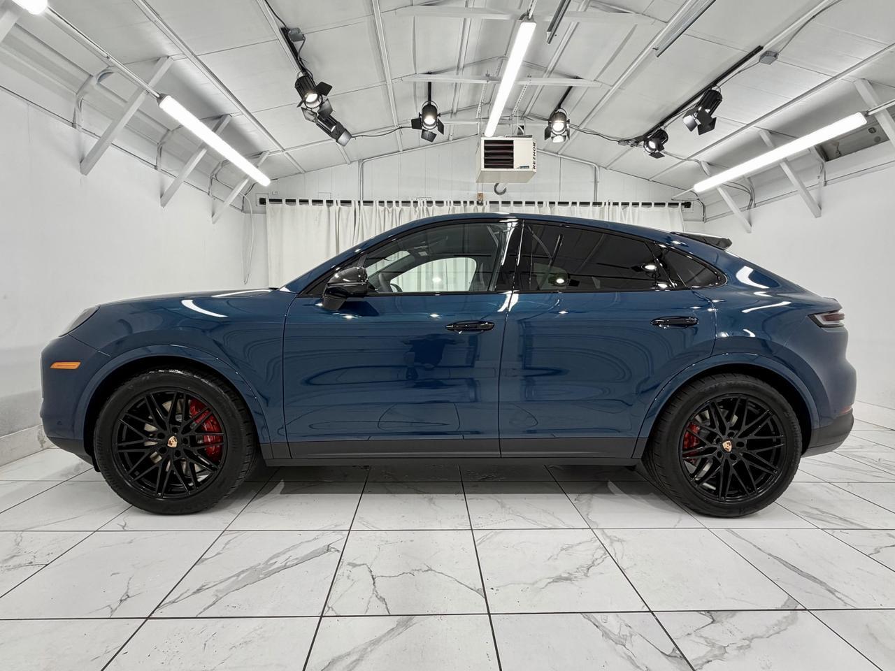2026 Porsche Cayenne S Coupe photo 4