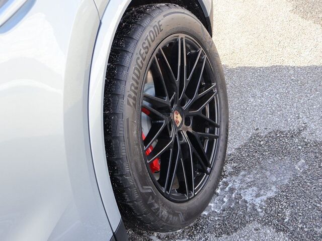 2026 Porsche Cayenne S Oshkosh WI