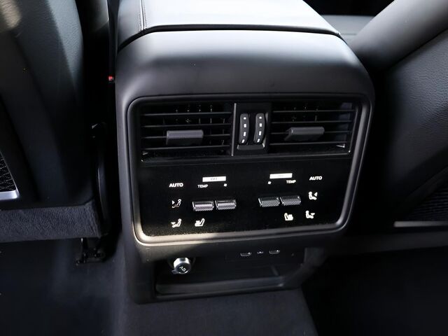 2026 Porsche Cayenne S Oshkosh WI