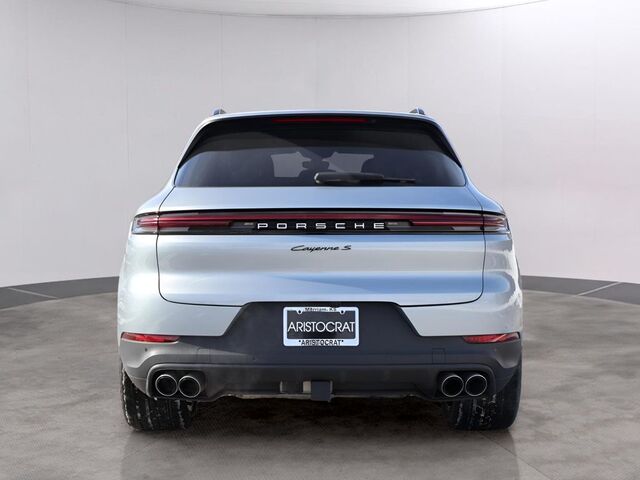 2026 Porsche Cayenne S Oshkosh WI