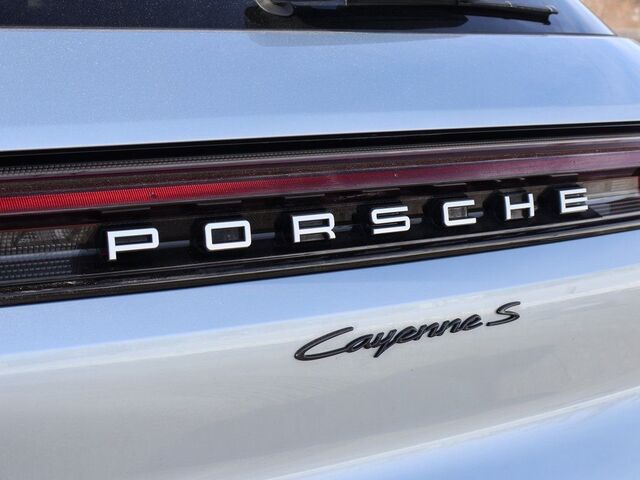 2026 Porsche Cayenne S Oshkosh WI