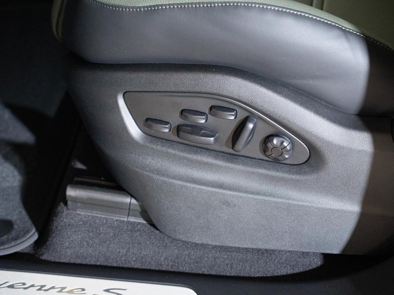 2026 Porsche Cayenne S Pompano Beach FL