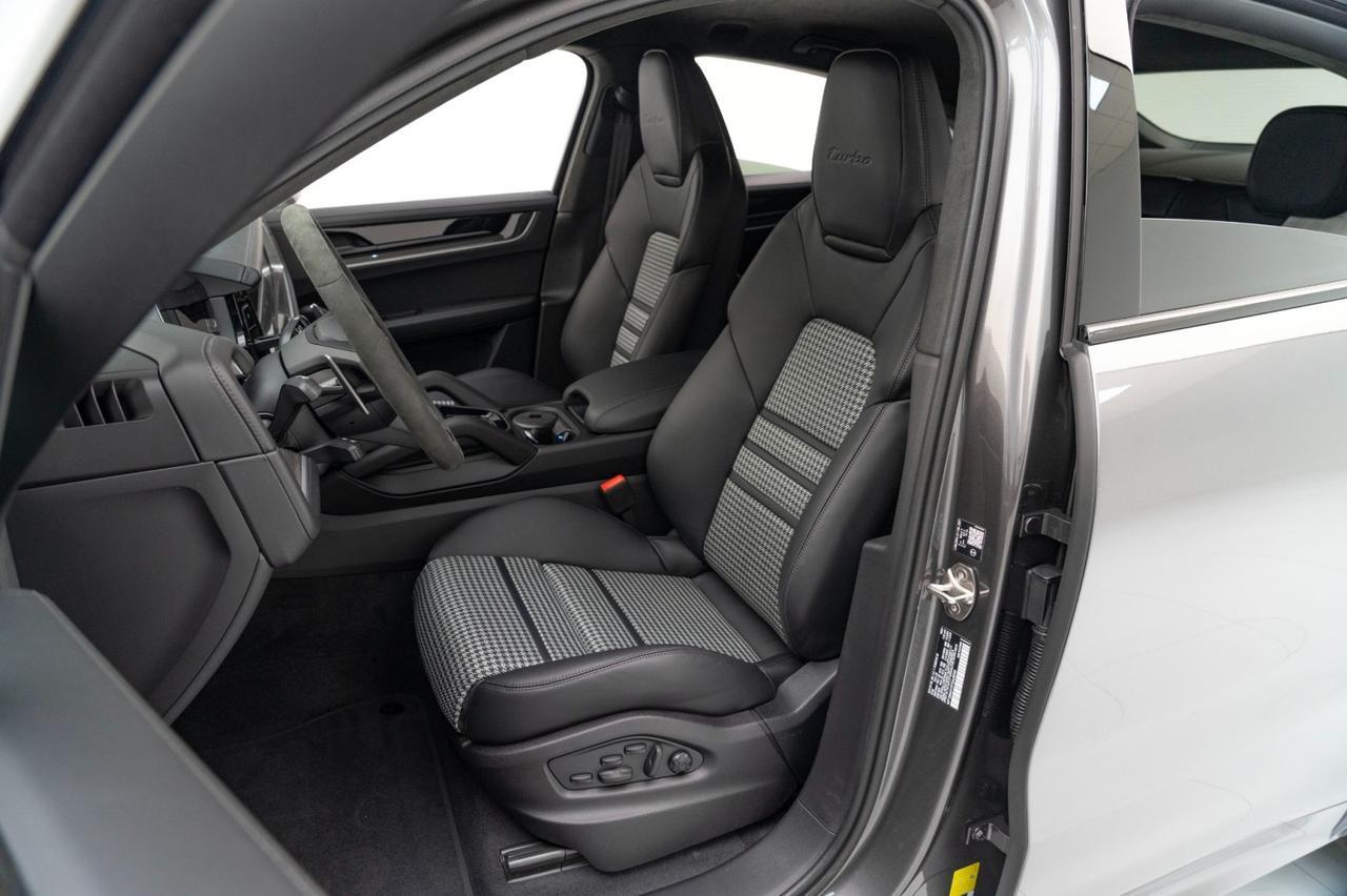 2026 Porsche Cayenne Turbo E-Hybrid Coupe Pompano Beach FL