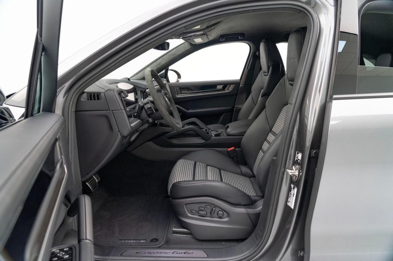 2026 Porsche Cayenne Turbo E-Hybrid Coupe Pompano Beach FL