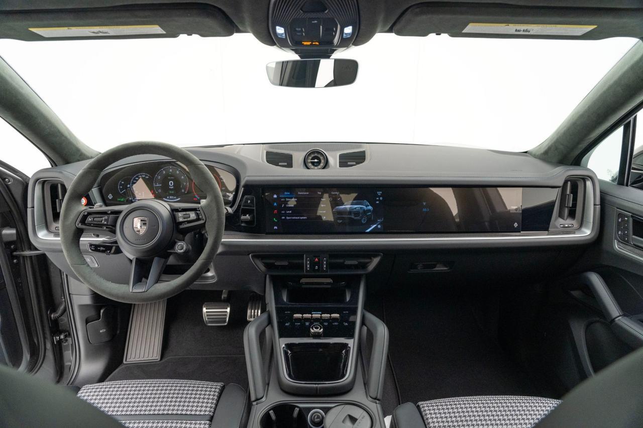 2026 Porsche Cayenne Turbo E-Hybrid Coupe Pompano Beach FL