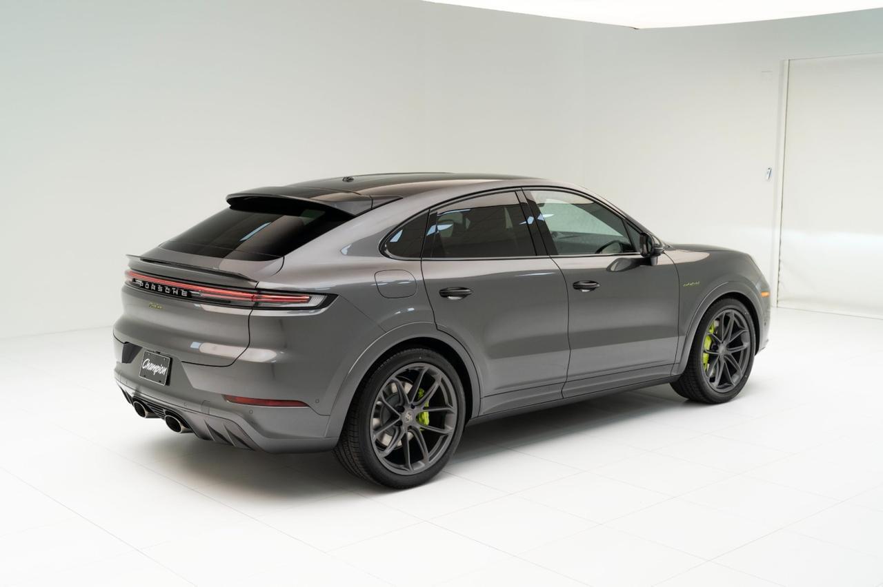 2026 Porsche Cayenne Turbo E-Hybrid Coupe Pompano Beach FL