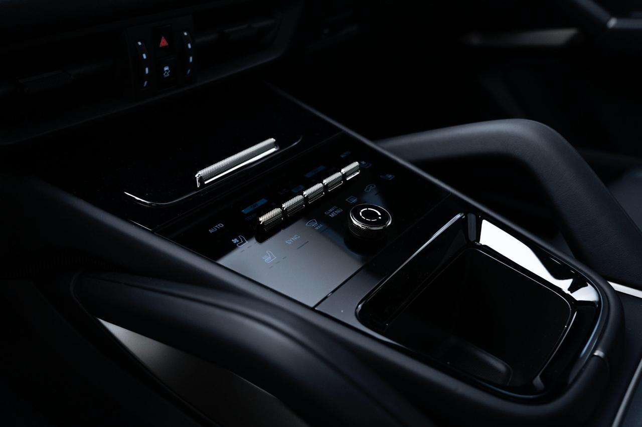 2026 Porsche Cayenne Turbo E-Hybrid Coupe Pompano Beach FL