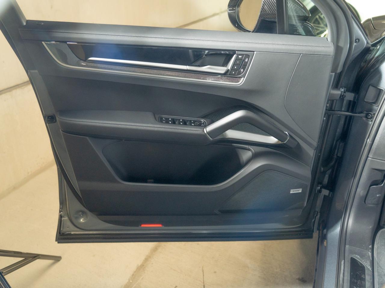 2026 Porsche Cayenne Turbo E-Hybrid Pompano Beach FL