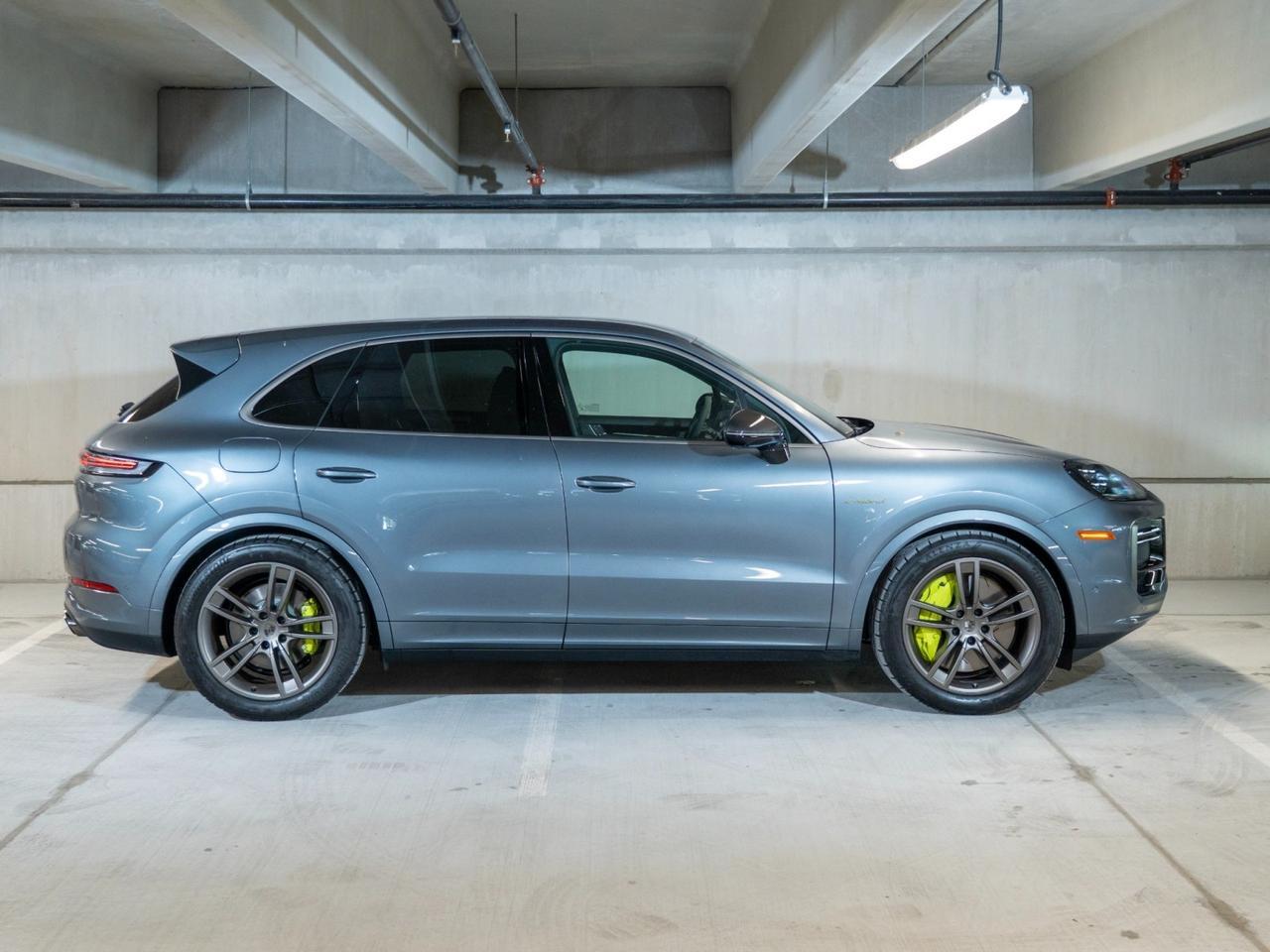 2026 Porsche Cayenne Turbo E-Hybrid Pompano Beach FL