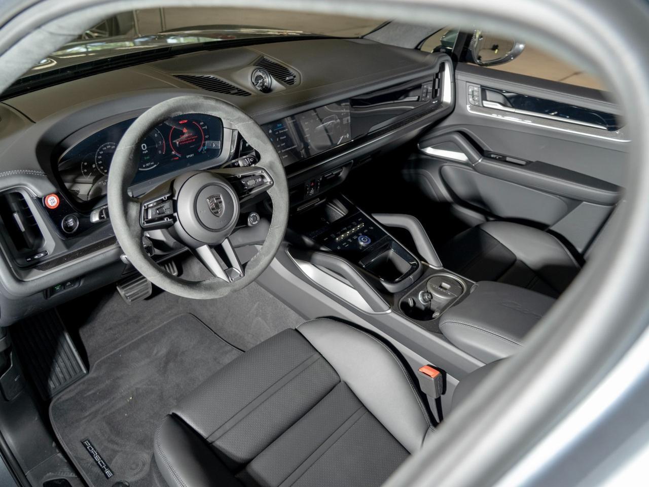 2026 Porsche Cayenne Turbo E-Hybrid Pompano Beach FL