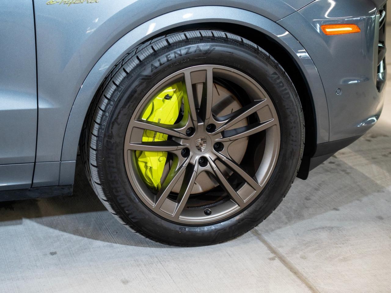 2026 Porsche Cayenne Turbo E-Hybrid Pompano Beach FL