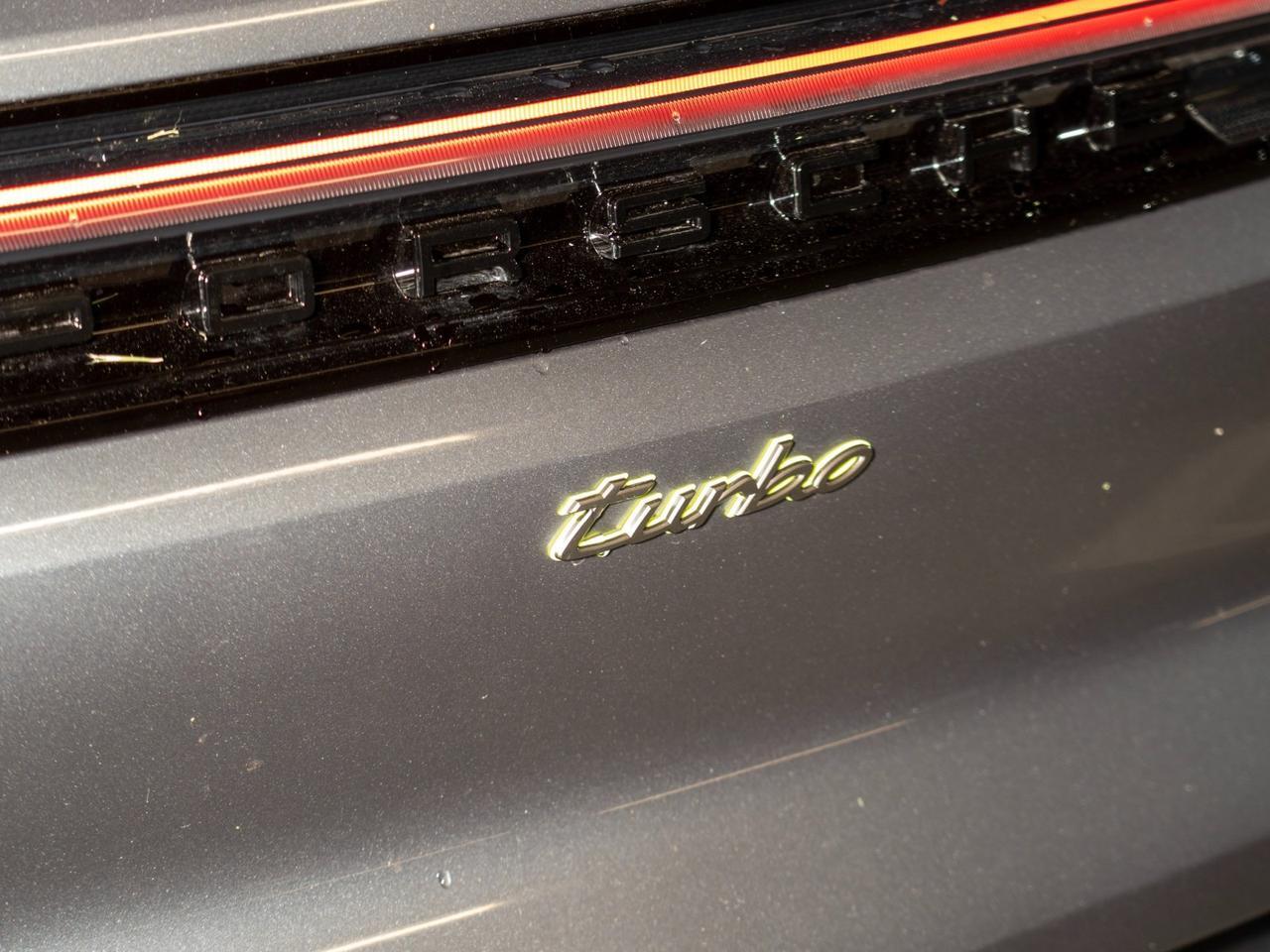2026 Porsche Cayenne Turbo E-Hybrid Pompano Beach FL