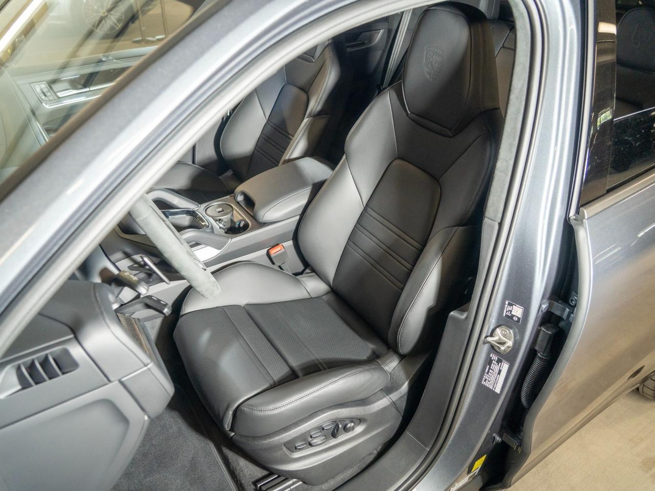 2026 Porsche Cayenne Turbo E-Hybrid Pompano Beach FL