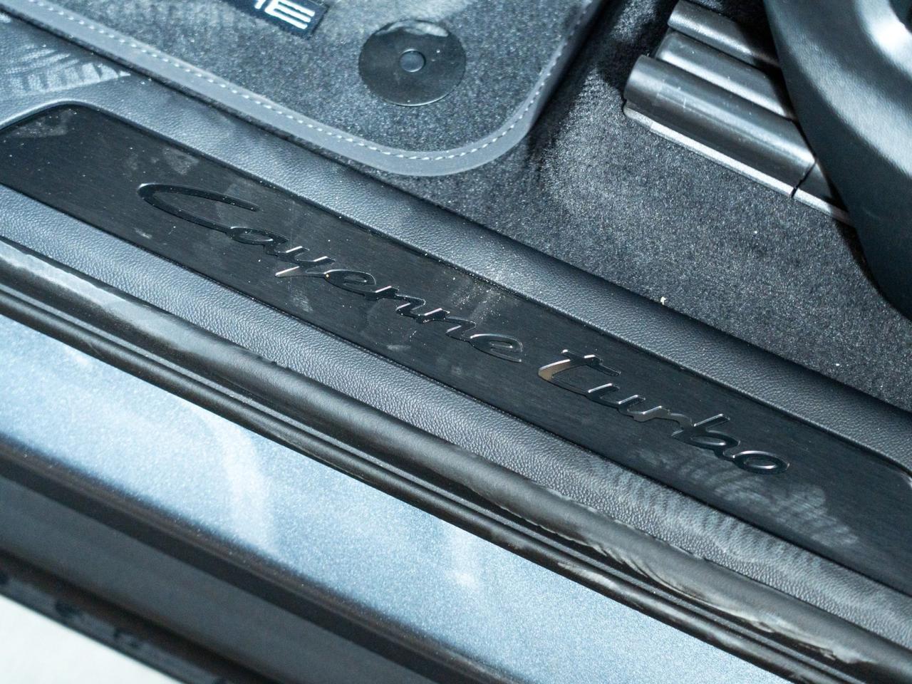 2026 Porsche Cayenne Turbo E-Hybrid Pompano Beach FL