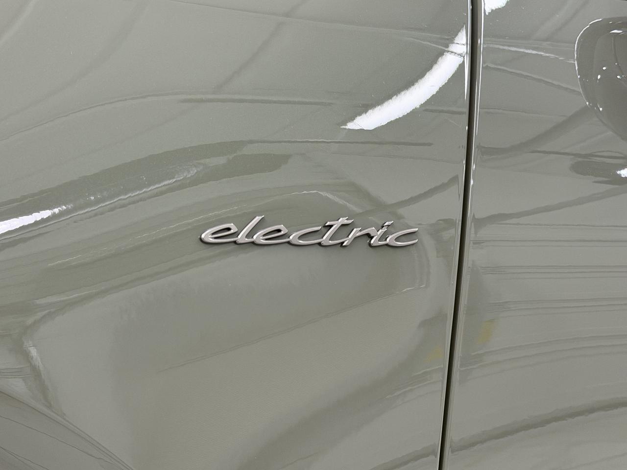 2026 Porsche Cayenne Turbo Electric Newark DE