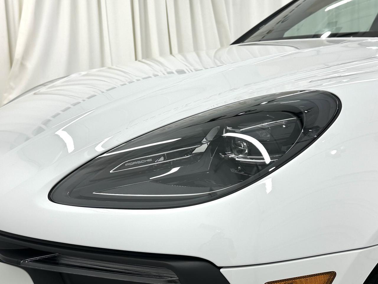 2026 Porsche Macan Newark DE